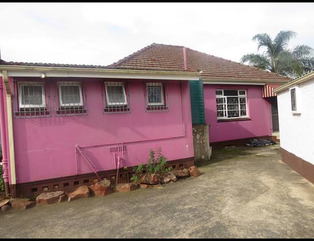 3 BEDROOM HOUSE TO LET IN GREENWOOD PARK